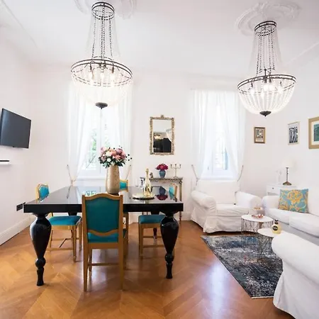 Luxurious Apartment Bella Lux In City Center With Free Parking Included! Split Exterior photo