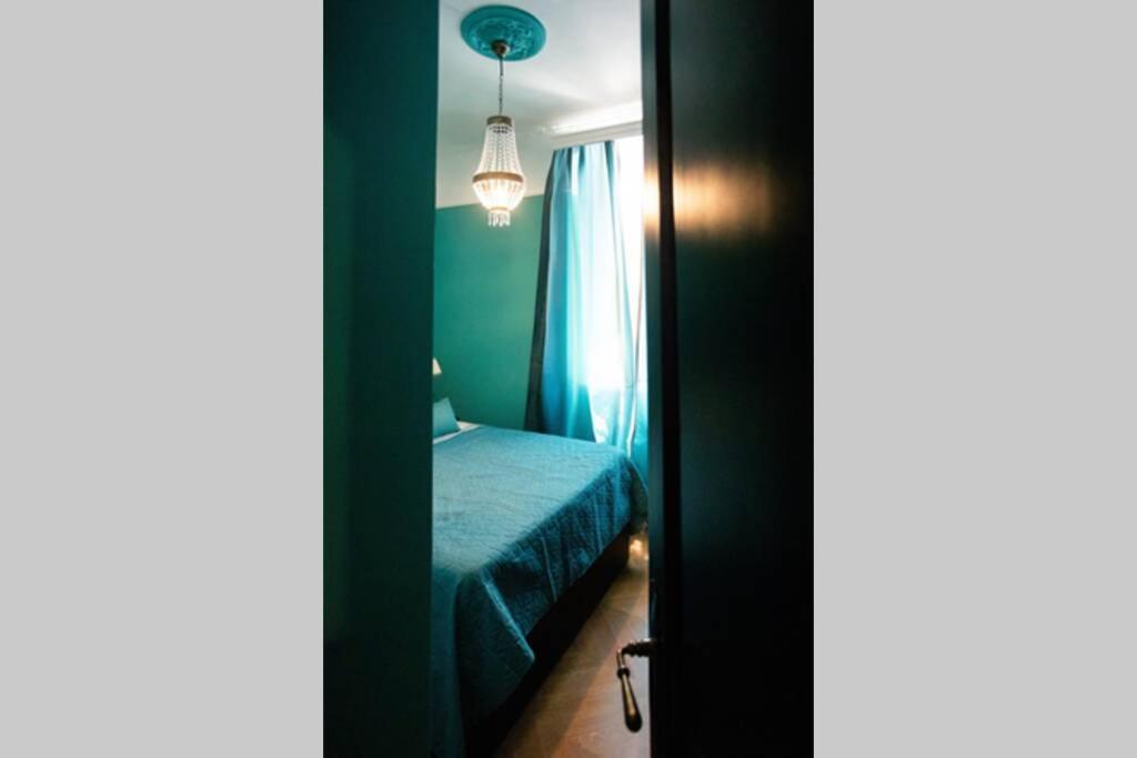 Luxurious Bella Lux In Center With Free Parking Included! Apartmán